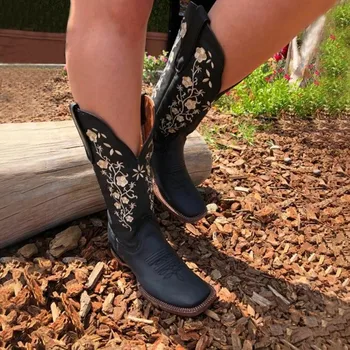 2020 Women Boots Plus Size Embroidered Square Toe Mid-tube Boots Embroidery Square-toe Vintage Leather Boots West Cowboy
2020 Women Boots Plus Size Embroidered Square Toe Mid-tube Boots Embroidery Square-toe Vintage Leather Boots West Cowboy