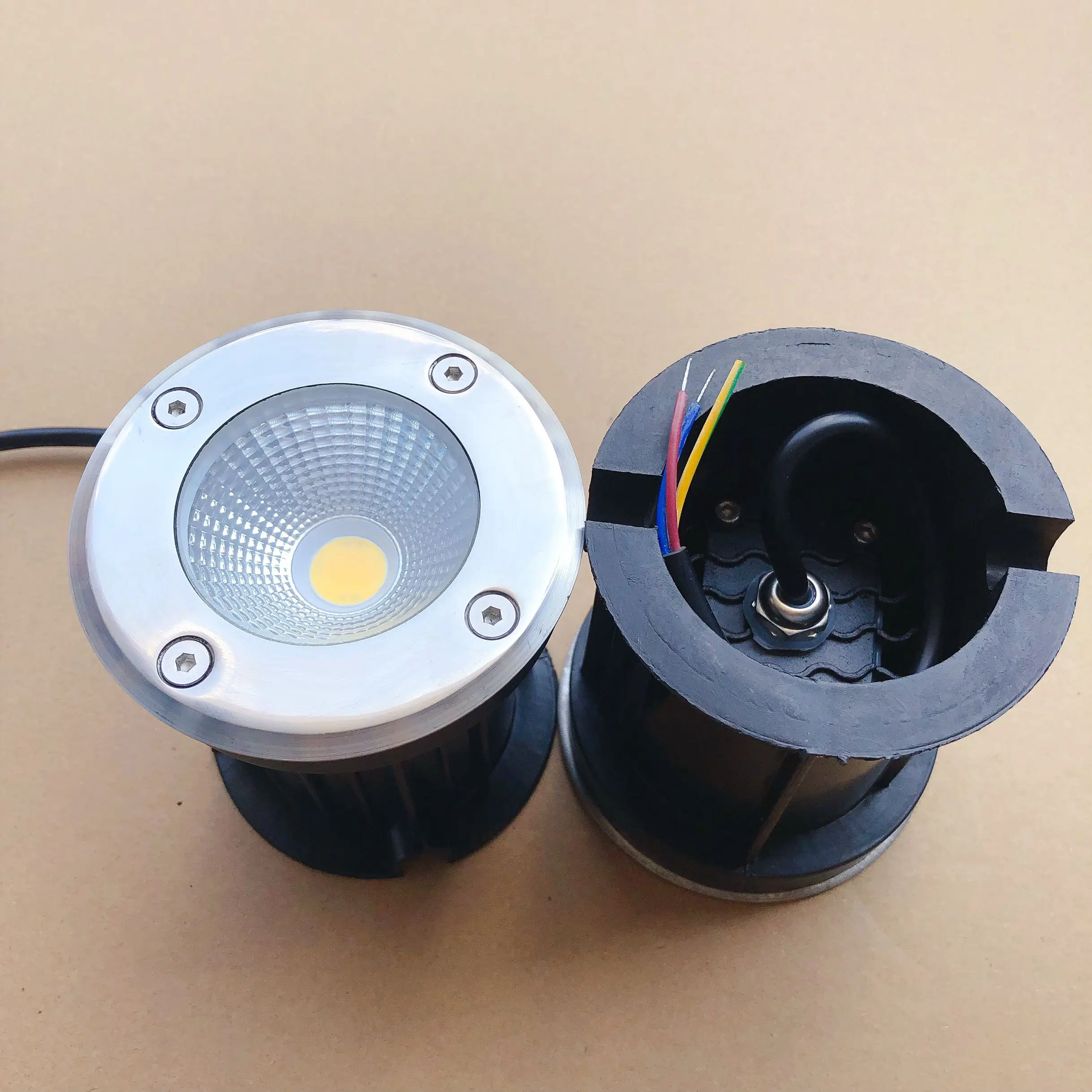 Водонепроницаемый светодиодный светильник для сада 15 Вт COB с регулируемой