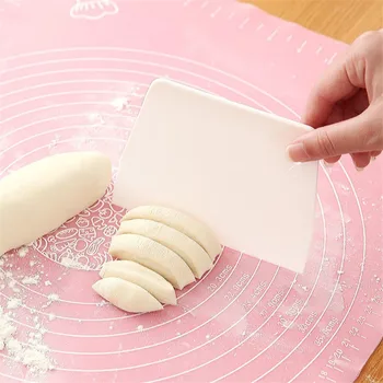 Plastic Dough Pizza Cutter Scraper Blade Pastry Large Slicer Blade Cake Bread Pasty Kitchen Accessories
Plastic Dough Pizza Cutter Scraper Blade Pastry Large Slicer Blade Cake Bread Pasty Kitchen Accessories