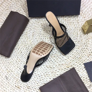Fashion Square Toe Slippers Mules Shoes Mesh Genuine Leather Soft Sole High Heels Shoes Sexy Women Luxury Brand 2020 New Arrival
Fashion Square Toe Slippers Mules Shoes Mesh Genuine Leather Soft Sole High Heels Shoes Sexy Women Luxury Brand 2020 New Arrival