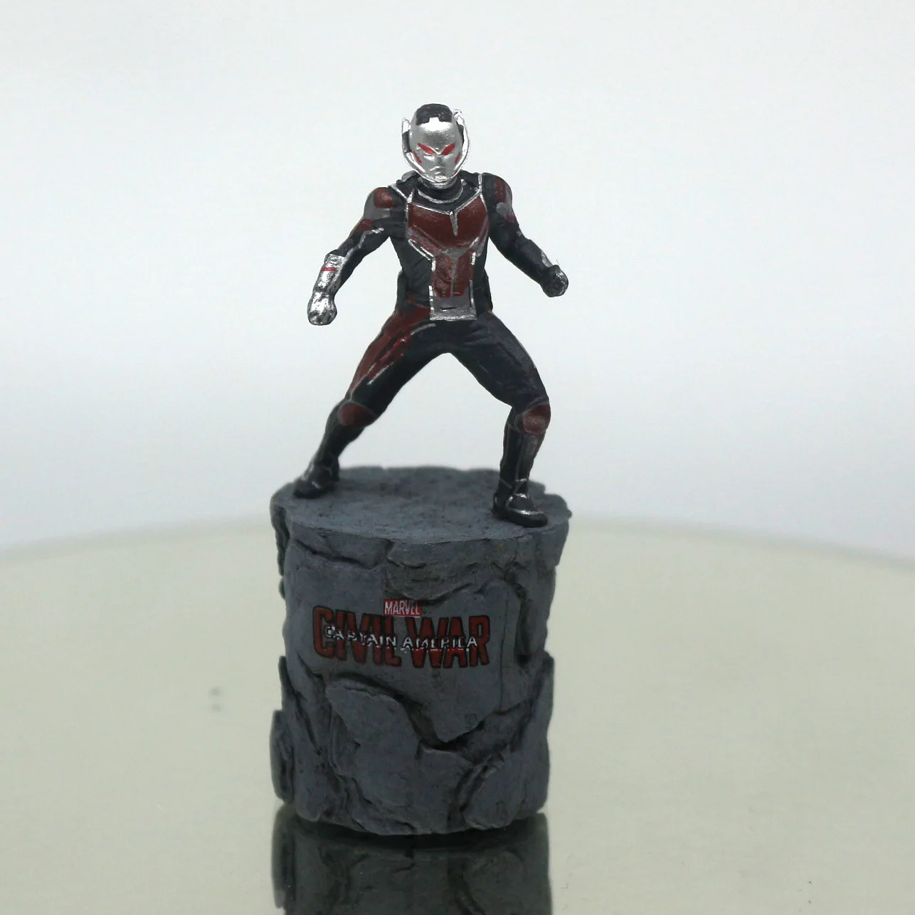 Hornets Warrior Stone Bullet Antman Ant-Man Anime Model Garage Kit Mini bai jian he Egg Gift Toy
Hornets Warrior Stone Bullet Antman Ant-Man Anime Model Garage Kit Mini bai jian he Egg Gift Toy