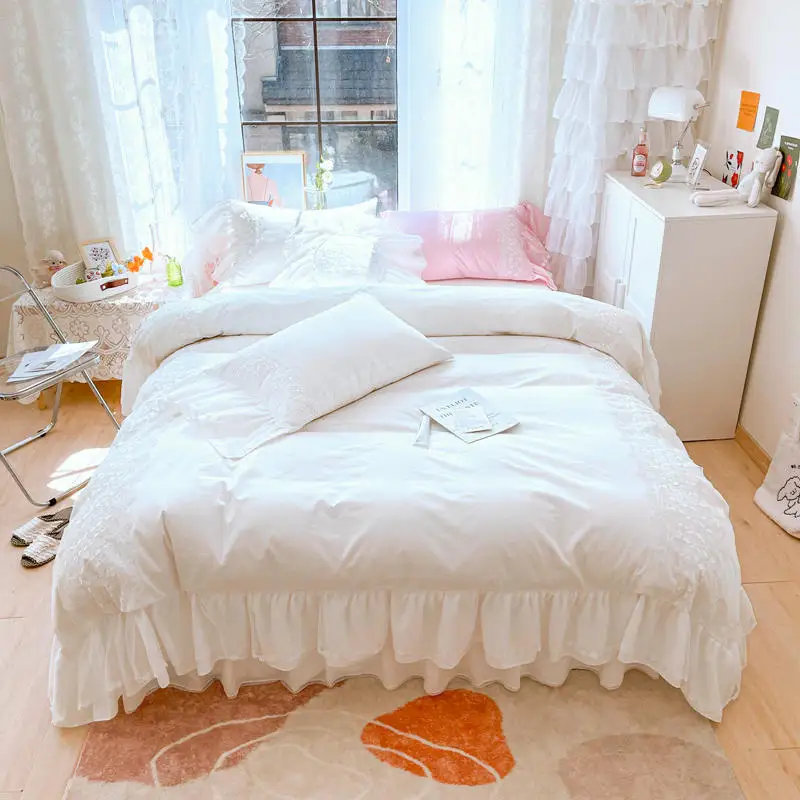 White Princess Wedding Bedding Set Luxury Solid Color Lace Ruffle Duvet Cover Bedspread Bedskirt Pillowcases Cotton Home Textile
White Princess Wedding Bedding Set Luxury Solid Color Lace Ruffle Duvet Cover Bedspread Bedskirt Pillowcases Cotton Home Textile