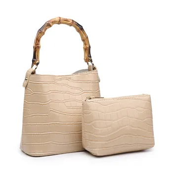 Summer Beige Crocodile Pattern Leather Shoulder Bag Bamboo Handle Basket Designer Women Handbag Soft Leather Bucket Bag
Summer Beige Crocodile Pattern Leather Shoulder Bag Bamboo Handle Basket Designer Women Handbag Soft Leather Bucket Bag