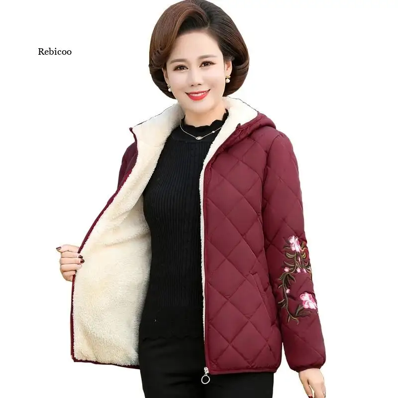 Куртка женская хлопковая с капюшоном, модная утепленная короткая парка с флокировкой, Осень-зима
Куртка женская хлопковая с капюшоном, модная утепленная короткая парка с флокировкой, Осень-зима