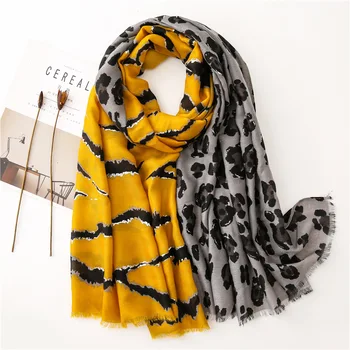 Ladies New Patchwork Scarf Zebra Leopard Pattern Fashion Colorful Creative Design 180*90CM Elegant Printed High Quality Shawls
Ladies New Patchwork Scarf Zebra Leopard Pattern Fashion Colorful Creative Design 180*90CM Elegant Printed High Quality Shawls