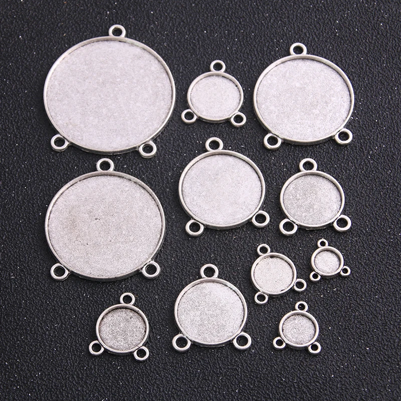 10pcs/lot 8-40mm Inner Size Antique Silver Colors Round Three Hanging Style Cabochon Base Setting Charms Pendant
10pcs/lot 8-40mm Inner Size Antique Silver Colors Round Three Hanging Style Cabochon Base Setting Charms Pendant