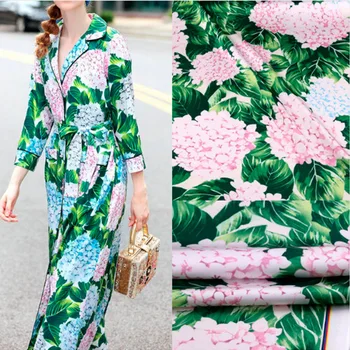 100X145cm Fashion Week Runway The Hydrangea Green Leaves Imitate Silk Satin Fabric for Woman Girl Dresses Pajamas DIY Sewing
100X145cm Fashion Week Runway The Hydrangea Green Leaves Imitate Silk Satin Fabric for Woman Girl Dresses Pajamas DIY Sewing
