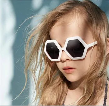 Boys Girls Children Sunglasses Anti-UV Sunscreen Geometric Shape Sunglasses Outing Outdoors Beach Travel Sunglasses
Boys Girls Children Sunglasses Anti-UV Sunscreen Geometric Shape Sunglasses Outing Outdoors Beach Travel Sunglasses