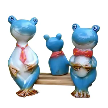1 Set Three Frogs on Lounge Model Home Ceramic Animal Model Adorable Layout Creative Landscaping Crafts (D111)
1 Set Three Frogs on Lounge Model Home Ceramic Animal Model Adorable Layout Creative Landscaping Crafts (D111)