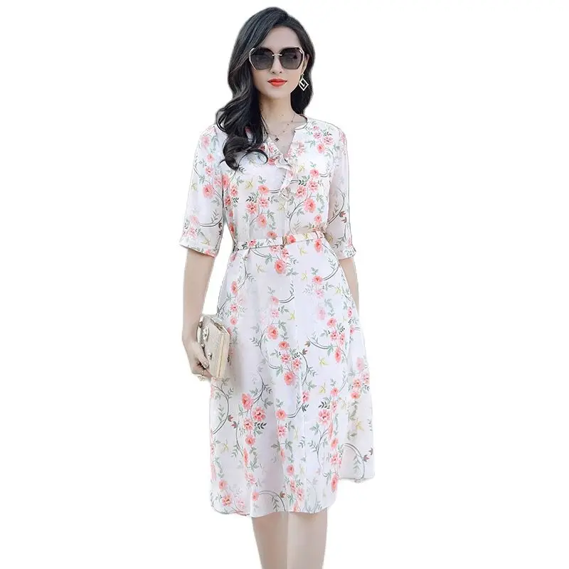 21LLT2227 New 2021 Women's Spring Clothing Casual Temperament Printed Five-Quarter Sleeve Lotus Leaf V-neck Silk Dress for Women
21LLT2227 New 2021 Women's Spring Clothing Casual Temperament Printed Five-Quarter Sleeve Lotus Leaf V-neck Silk Dress for Women
