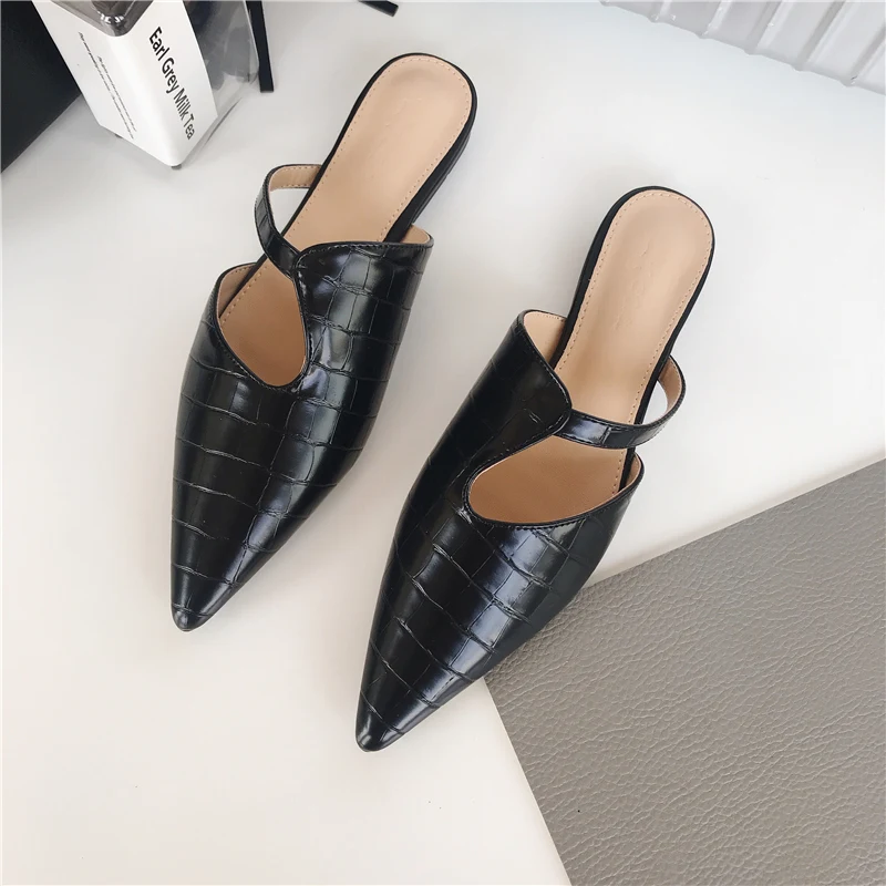 Crocodile Fashion Women Slippers Pointed Toe Hollow Design Slip On Flats Slides Casual Flats Slippers Flip Flops Women Shoes
Crocodile Fashion Women Slippers Pointed Toe Hollow Design Slip On Flats Slides Casual Flats Slippers Flip Flops Women Shoes