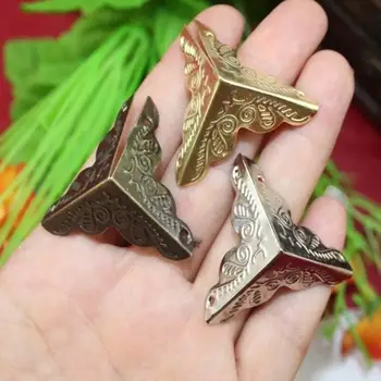 20 PCS Classical Printe Iron Sheet Protector Table Corner Edge Protection Cover Wooden Box Leg Decorative Corner Protectors
20 PCS Classical Printe Iron Sheet Protector Table Corner Edge Protection Cover Wooden Box Leg Decorative Corner Protectors