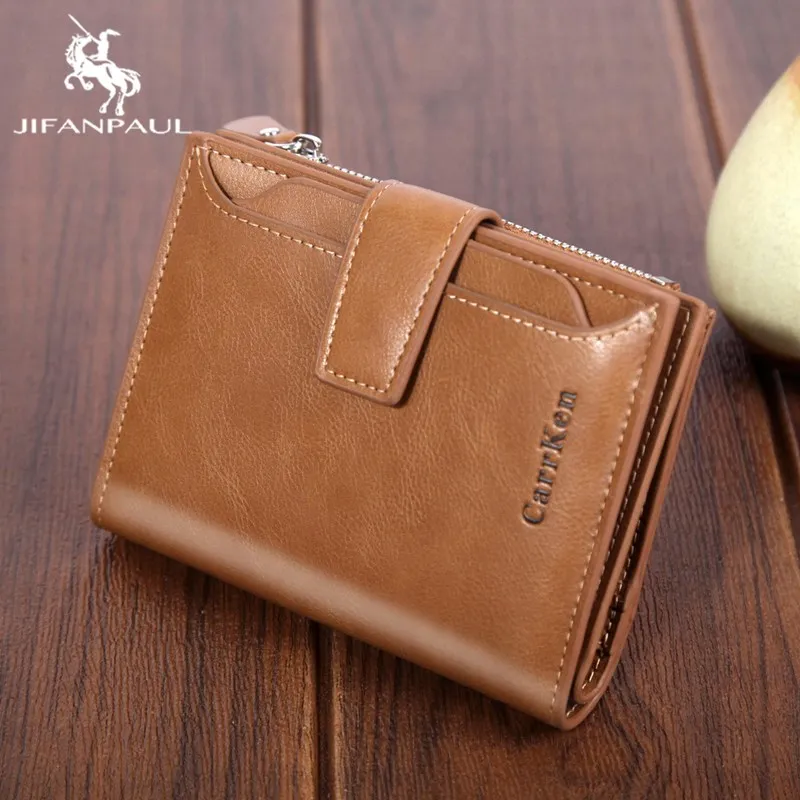 JIFANPAUL 2020 new men's short wallet large capacity button zipper wallet oil wax leather soft leather coin purse
JIFANPAUL 2020 new men's short wallet large capacity button zipper wallet oil wax leather soft leather coin purse