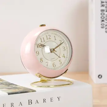 Retro Style Metal Alarm Clock Round Desktop Alarm Clock Bedside Alarm Clock Desktop Decoration
Retro Style Metal Alarm Clock Round Desktop Alarm Clock Bedside Alarm Clock Desktop Decoration