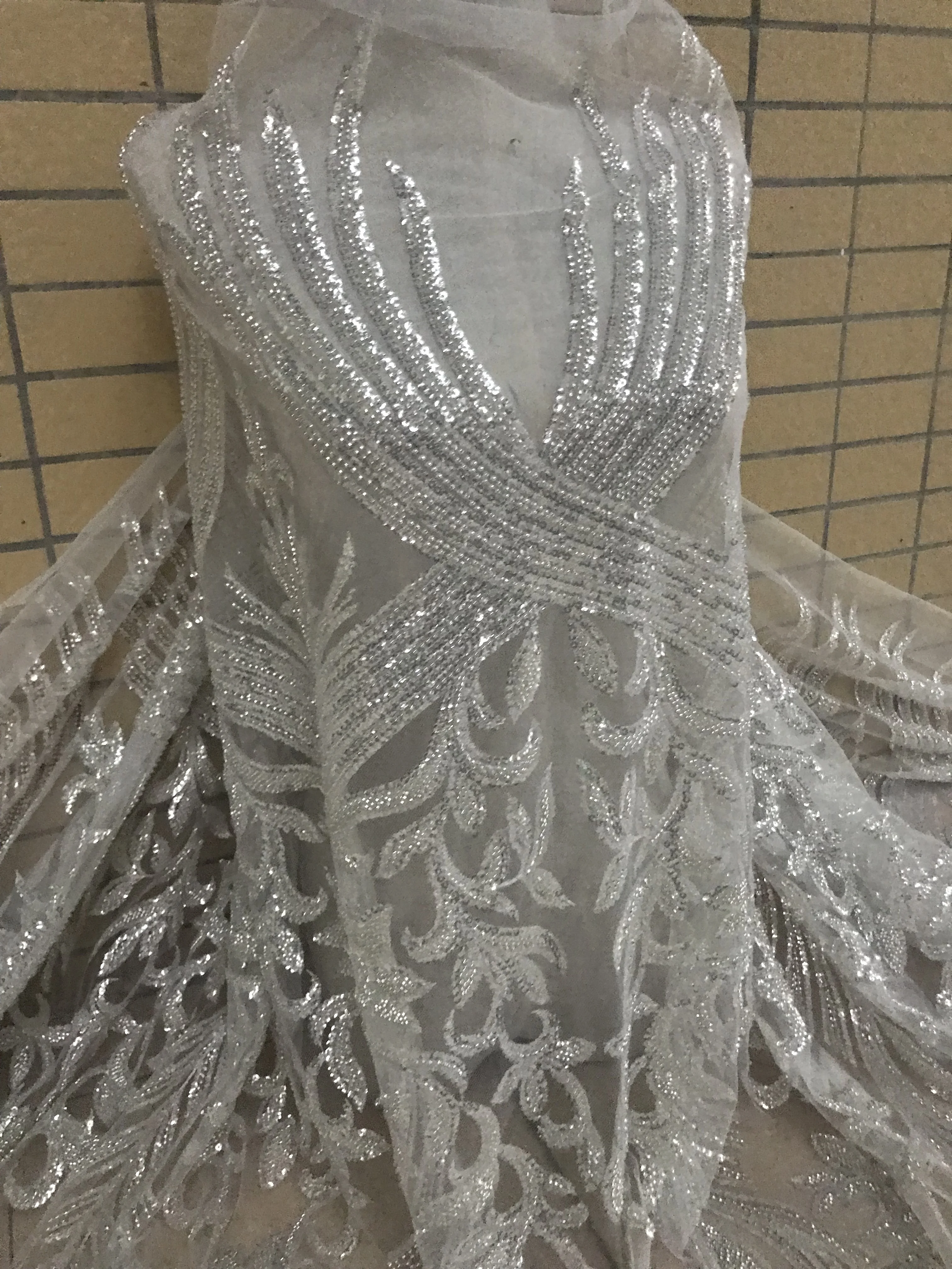 Nigerian Lace Fabric SYJ-628810 with beads Tulle Lace Fabric High Quality french Lace Fabric
Nigerian Lace Fabric SYJ-628810 with beads Tulle Lace Fabric High Quality french Lace Fabric