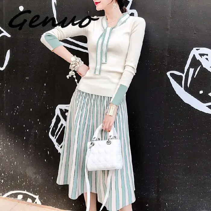 2019 Fall Winter New Bow Knot Tie Up Long Sleeve Pullovers Top + Shiny Striped Contrast Pleated Mid Skirt 2 Piece Sweater Sets 
2019 Fall Winter New Bow Knot Tie Up Long Sleeve Pullovers Top + Shiny Striped Contrast Pleated Mid Skirt 2 Piece Sweater Sets