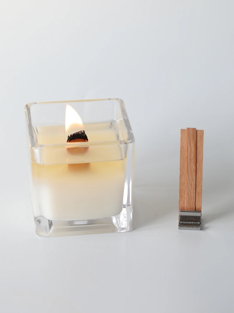 Description Picture 4 of item20PCS Wooden Candles Wick with Sustainer Tab DIY Candle Making Supplies Soy Parffin Wax Wick for Family XJ27