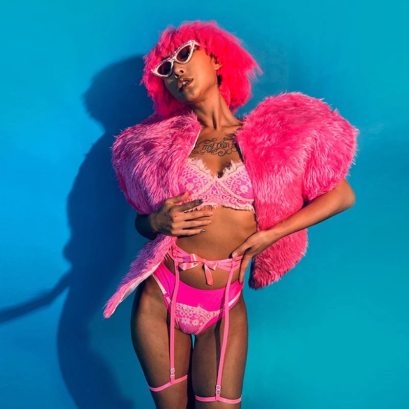 Gogo Ds танцевальный костюм розовый плюшевый пиджак костюм бикини для ночного клуба Dj певец танцевальный костюм для выступления сценическая одежда Rave наряд VDB3632
Gogo Ds танцевальный костюм розовый плюшевый пиджак костюм бикини для ночного клуба Dj певец танцевальный костюм для выступления сценическая одежда Rave наряд VDB3632