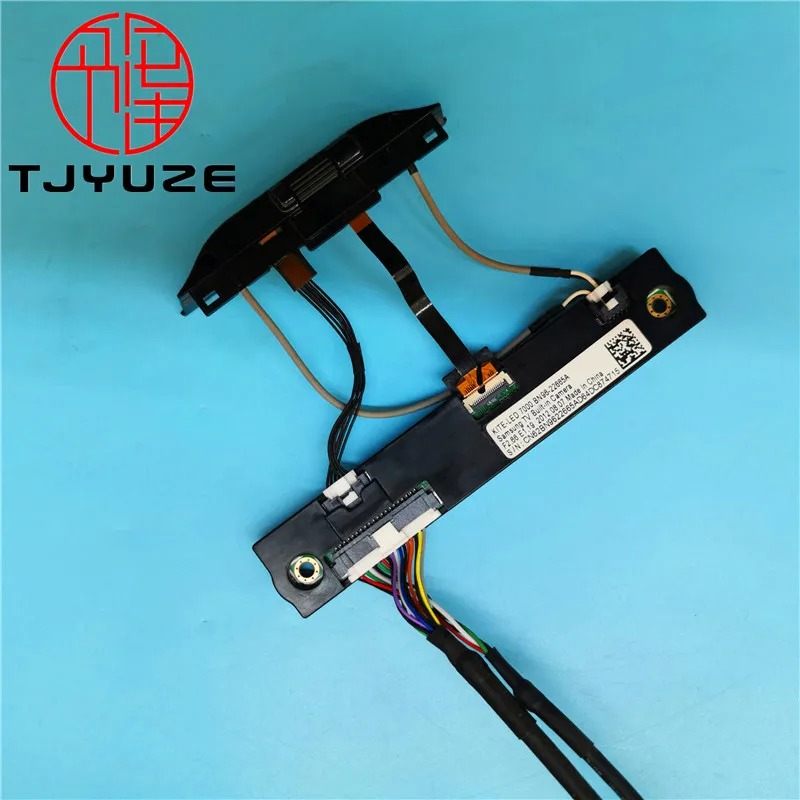 Built in camera head Module Webcams Kite-Led BN96-22665A for UE46ES7000 ES7090S UE55ES7000 UE55ES8000 UN55ES7500F UN60ES7500fxza
Built in camera head Module Webcams Kite-Led BN96-22665A for UE46ES7000 ES7090S UE55ES7000 UE55ES8000 UN55ES7500F UN60ES7500fxza