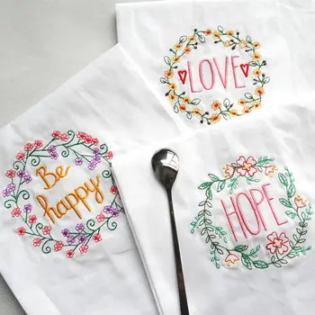 New Hot Embroidery Wedding Serviette Absorbent Cotton Concise Upscale Home Cloth Table Napkin Kitchen Use Handkerchief
New Hot Embroidery Wedding Serviette Absorbent Cotton Concise Upscale Home Cloth Table Napkin Kitchen Use Handkerchief