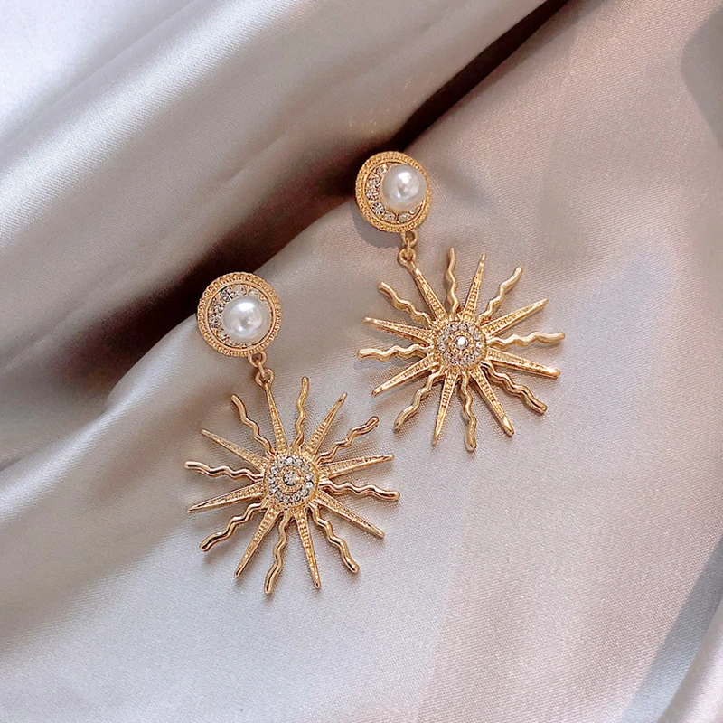 Korean New Flower Personality Transparent Creative Earrings Flash Rhinestone Simulated Pearl Chaoren Jewelry female
Korean New Flower Personality Transparent Creative Earrings Flash Rhinestone Simulated Pearl Chaoren Jewelry female