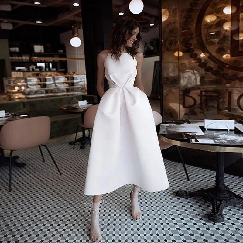 New Simple Beige Satin Evening Dress Pleats Robe De Soiree Elegant Tea-length Spaghetti Straps Party Gown Formal Dress 
New Simple Beige Satin Evening Dress Pleats Robe De Soiree Elegant Tea-length Spaghetti Straps Party Gown Formal Dress