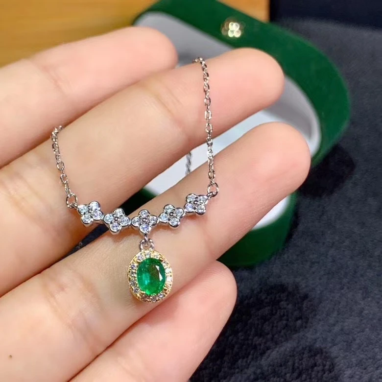 Romantic lovely Clover Row Natural green Emerald Necklace natural gemstone Pendant Necklace S925 silver girl party gift Jewelry
Romantic lovely Clover Row Natural green Emerald Necklace natural gemstone Pendant Necklace S925 silver girl party gift Jewelry