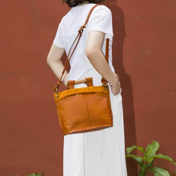 luxury handbags women bags designer brand high quality genuine leather crossbody sling bag vintage Retro Style tote bag
luxury handbags women bags designer brand high quality genuine leather crossbody sling bag vintage Retro Style tote bag