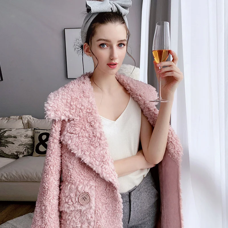Dabuwawa Winter Women Mix Sheep Fur Coat Luxury Long Plush Fur Coat Loose Lapel OverCoat Thick Warm Plus Size Female DN1DFR031
Dabuwawa Winter Women Mix Sheep Fur Coat Luxury Long Plush Fur Coat Loose Lapel OverCoat Thick Warm Plus Size Female DN1DFR031