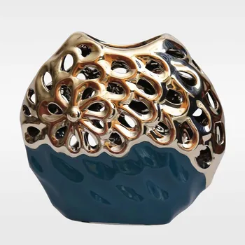 Living Room DesktopDecoration Flower Vase Artware Dry Flower Arrangement Hollow Figurines Ceramics Color Glaze Wedding Ornaments 
Living Room DesktopDecoration Flower Vase Artware Dry Flower Arrangement Hollow Figurines Ceramics Color Glaze Wedding Ornaments