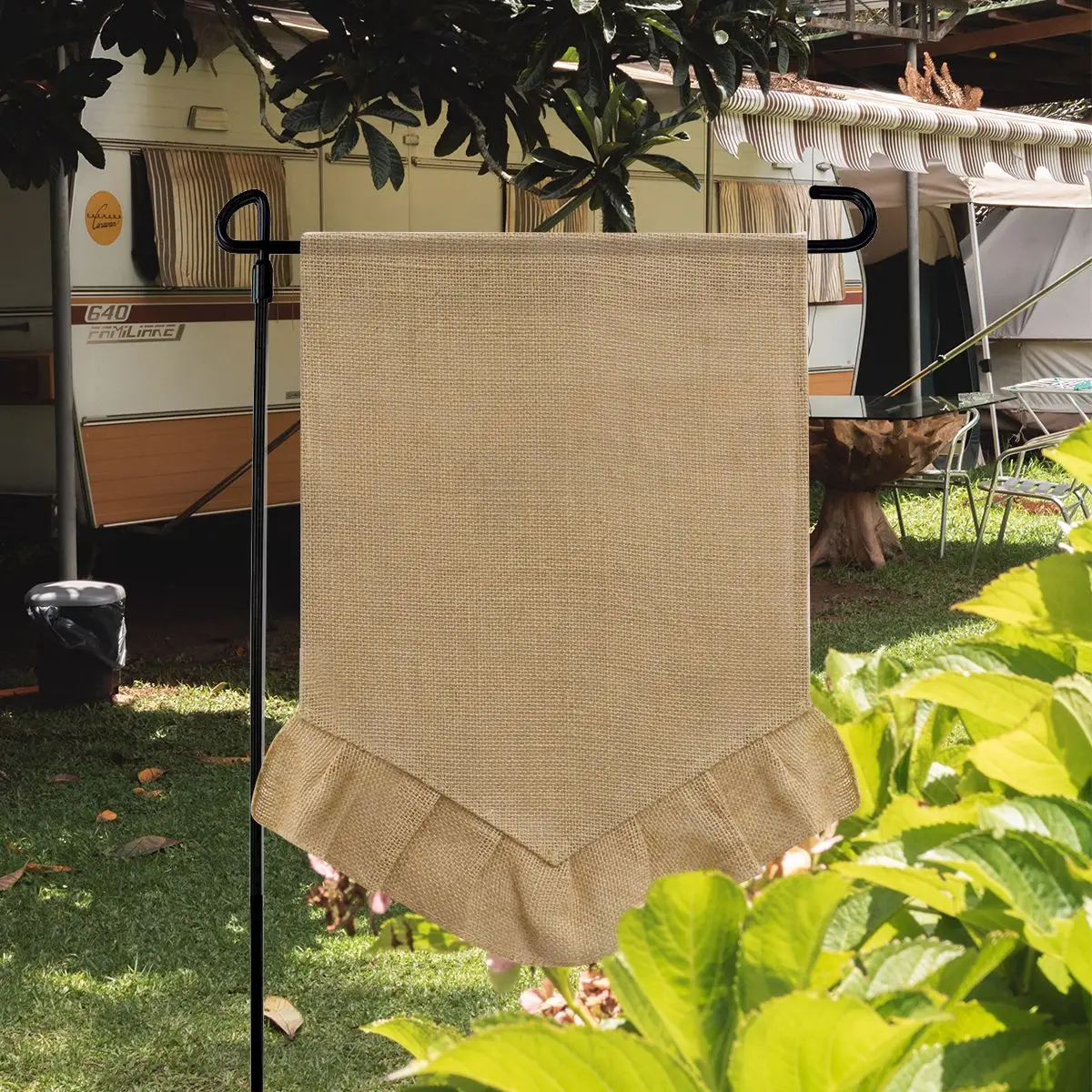 

1pc Burlap Garden Flag Decorative Flag Jute Celebration Yard Flags Decorative House Banner Flags Party Favors Wedding Decoration