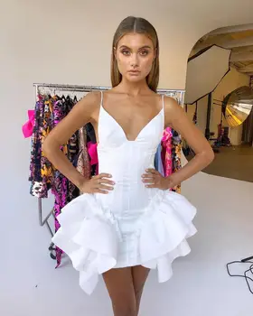 2020 Fashion Nova Women White Mini Dress Sexy Spaghetti Strap V Neck Ruffles Dress Celebrity Party Club Cocktail Bandage Dress
2020 Fashion Nova Women White Mini Dress Sexy Spaghetti Strap V Neck Ruffles Dress Celebrity Party Club Cocktail Bandage Dress