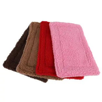 Small Animal Blanket Mat Hamster Rabbit Cat Kitten House Pad Quilt Double Sided Fleece Warm Nest Bedding Cover Pet Accessories
Small Animal Blanket Mat Hamster Rabbit Cat Kitten House Pad Quilt Double Sided Fleece Warm Nest Bedding Cover Pet Accessories