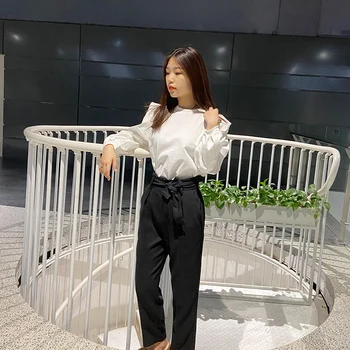 2019 Korean version autumn and winter new design sense East Gate high waist lace up flower bud leisure pants
2019 Korean version autumn and winter new design sense East Gate high waist lace up flower bud leisure pants