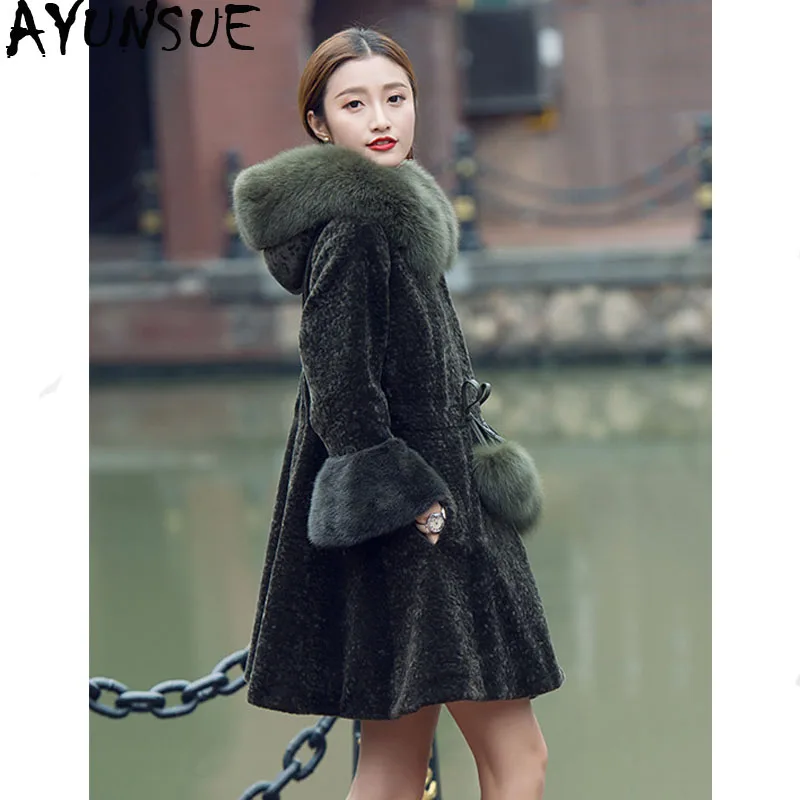 AYUNSUE Winter Jacket Women Sheep Shearling Real Fur Coat Female Real Fox Fur Collar Wool Coats Long Jacket Plus Size 5xl MY4215
AYUNSUE Winter Jacket Women Sheep Shearling Real Fur Coat Female Real Fox Fur Collar Wool Coats Long Jacket Plus Size 5xl MY4215
