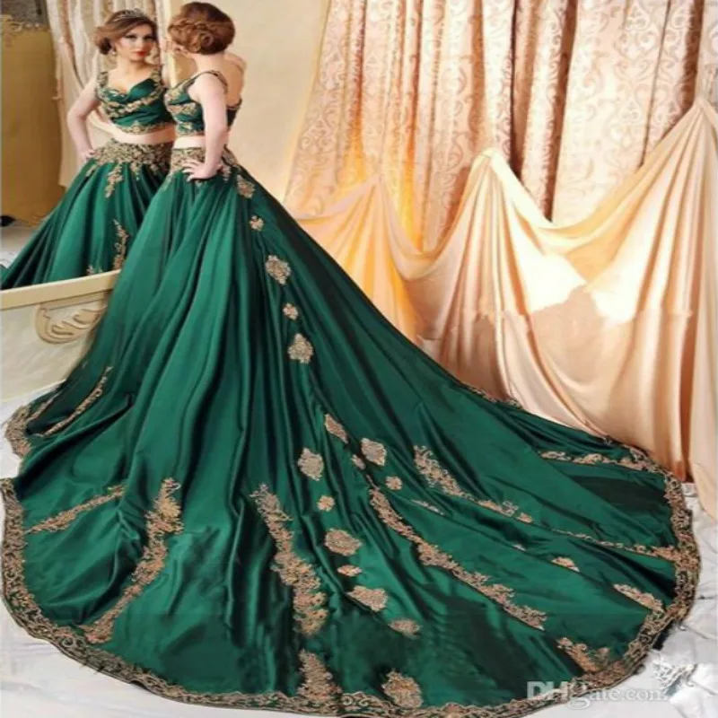 Indian Abaya Green 2 Piece Evening Dresses with Gold Lace Applique Prom Gowns Sexy Saudi Arabic Beaded Kaftan Dress Evening Wear
Indian Abaya Green 2 Piece Evening Dresses with Gold Lace Applique Prom Gowns Sexy Saudi Arabic Beaded Kaftan Dress Evening Wear