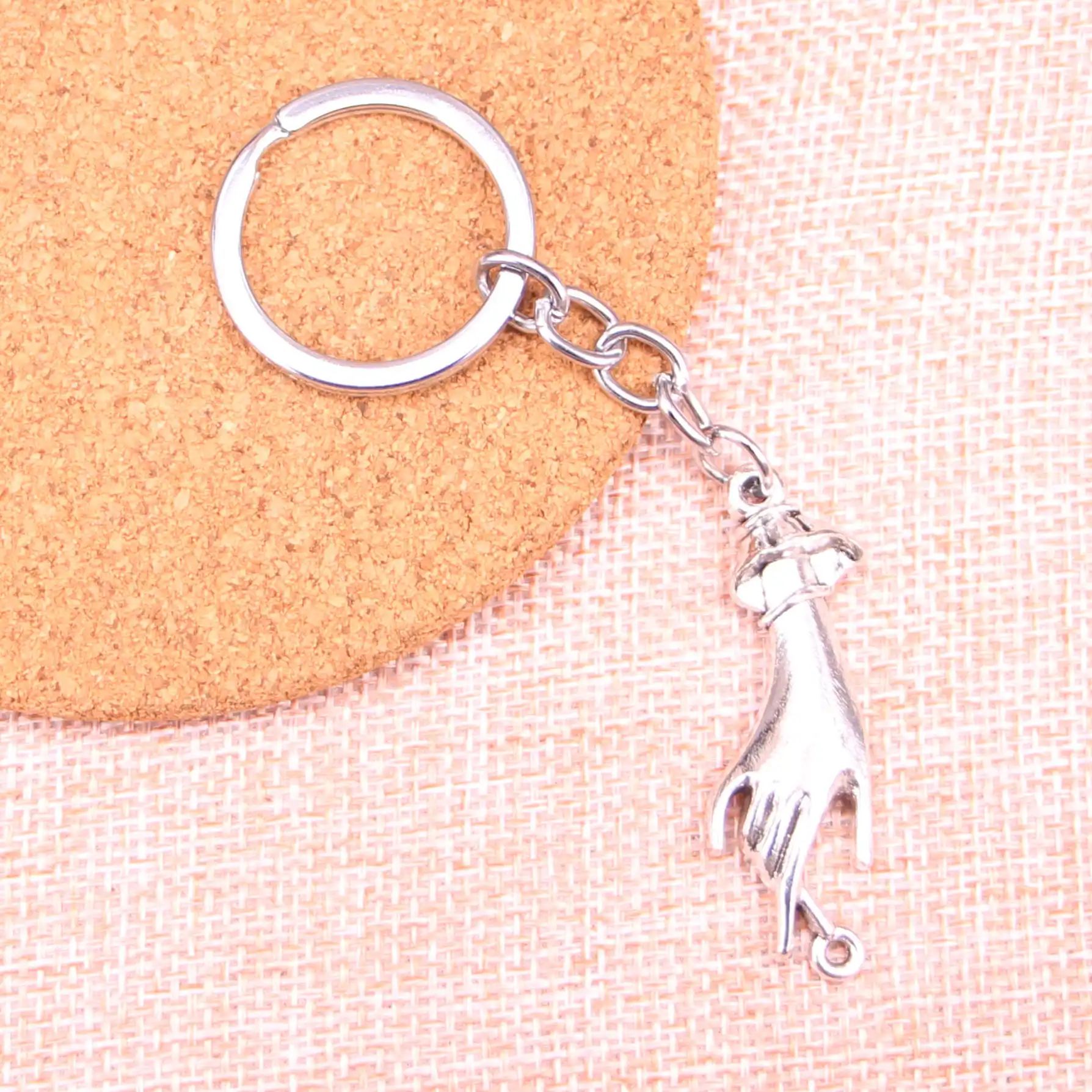 pendants car key chain ring holder keyring souvenir jewelry g