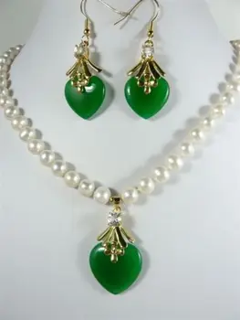 2 colors! 7-8mm white pearl necklace 17"& green heart Jade earring pendant 
2 colors! 7-8mm white pearl necklace 17"& green heart Jade earring pendant