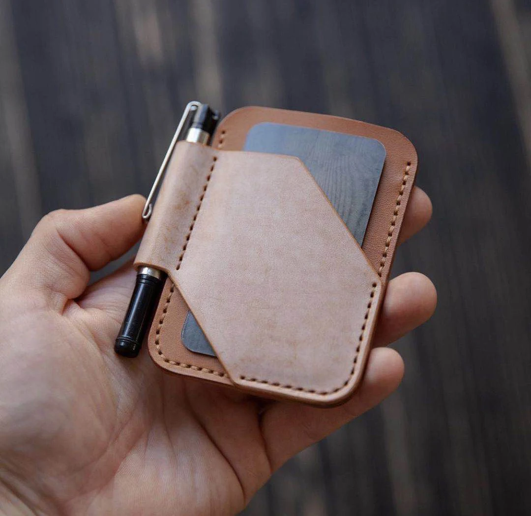 Япония стальное лезвие деревянный штамповочный резак DIY кожаный шаблон держатель для карт сумка ручной Перфоратор Инструмент Нож Форма набор инструментов для кожевенного ремесла
Япония стальное лезвие деревянный штамповочный резак DIY кожаный шаблон держатель для карт сумка ручной Перфоратор Инструмент Нож Форма набор инструментов для кожевенного ремесла