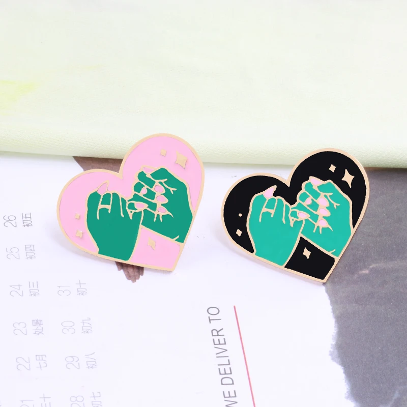 2 шт./компл. Promise Love Finger Броши с сердечком пара черные розовые руки эмаль нагрудные