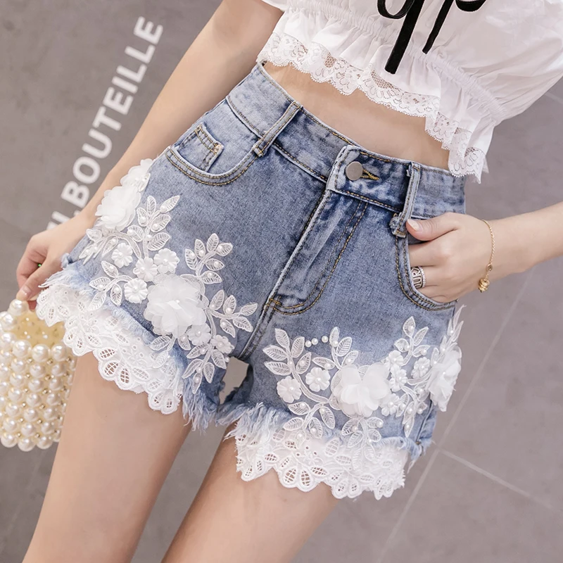 White Lace Flowers Denim Jeans Women Fashion Cowboy Shorts 2021 New Embroidery Beading Lace Shorts Femme Casual Hot Shorts
White Lace Flowers Denim Jeans Women Fashion Cowboy Shorts 2021 New Embroidery Beading Lace Shorts Femme Casual Hot Shorts