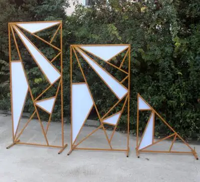 New wedding props shaped screen iron art triangle oblique triangle decoration wedding stage road flower frame decoration
New wedding props shaped screen iron art triangle oblique triangle decoration wedding stage road flower frame decoration
