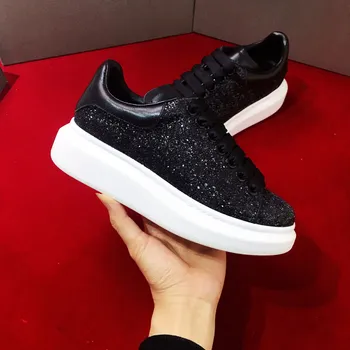 2020 New Hundred Lace up Sports Shoes Girl Thick Inside Increase Shiny Leather Back Brand Sneaker Casual Shoes for Man and Woman 
2020 New Hundred Lace up Sports Shoes Girl Thick Inside Increase Shiny Leather Back Brand Sneaker Casual Shoes for Man and Woman
