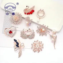 Cristal mode Badge broche accessoires de vêtement mignon strass broche décorative vêtements broches pour femmes cadeau d'anniversaire s171(China)