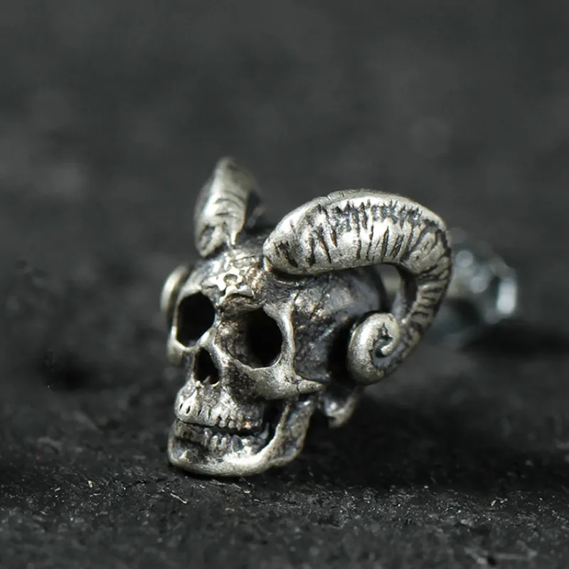 

Personality Ram Head Skull Stud Earrings Gothic Punk Style Cool Men Women's Earrings Biker Jewelry Fashion Party Earrings