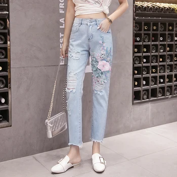 3D Flowers Ripped Women Jeans Pants 2019 Vintage Embroidered Sequins Hole Loose Casual Femme Denim Trousers 2137
3D Flowers Ripped Women Jeans Pants 2019 Vintage Embroidered Sequins Hole Loose Casual Femme Denim Trousers 2137