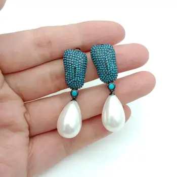 2.6'' 12x17MM teardrop White Sea Shell Pearl Blue cubic zirconia micro Pave Stud Earrings cute for women
2.6'' 12x17MM teardrop White Sea Shell Pearl Blue cubic zirconia micro Pave Stud Earrings cute for women