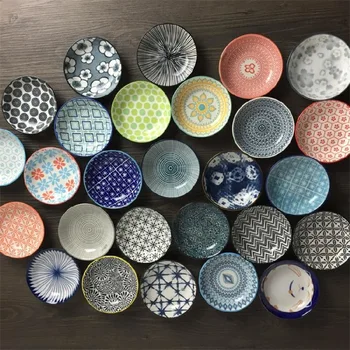 Japanese style Small dish ceramic soy sauce dish personality dipping dish mustard dish seasoning dish creative
Japanese style Small dish ceramic soy sauce dish personality dipping dish mustard dish seasoning dish creative