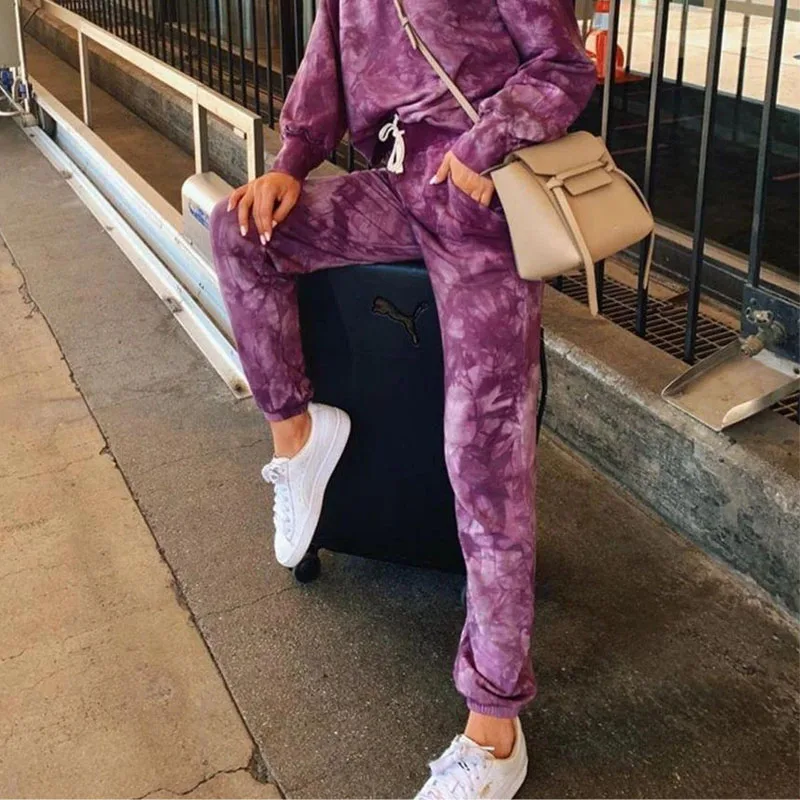 Popular Spring and Summer 2020 Women's European and American Foreign Trade Printing and Dyeing Suit Round Neck Long Sleeve
Popular Spring and Summer 2020 Women's European and American Foreign Trade Printing and Dyeing Suit Round Neck Long Sleeve