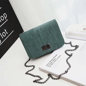2020 summer new Korean version of the wild chain lock single shoulder messenger bag small square bag
2020 summer new Korean version of the wild chain lock single shoulder messenger bag small square bag